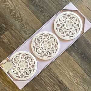 Decorative Wall Medallions